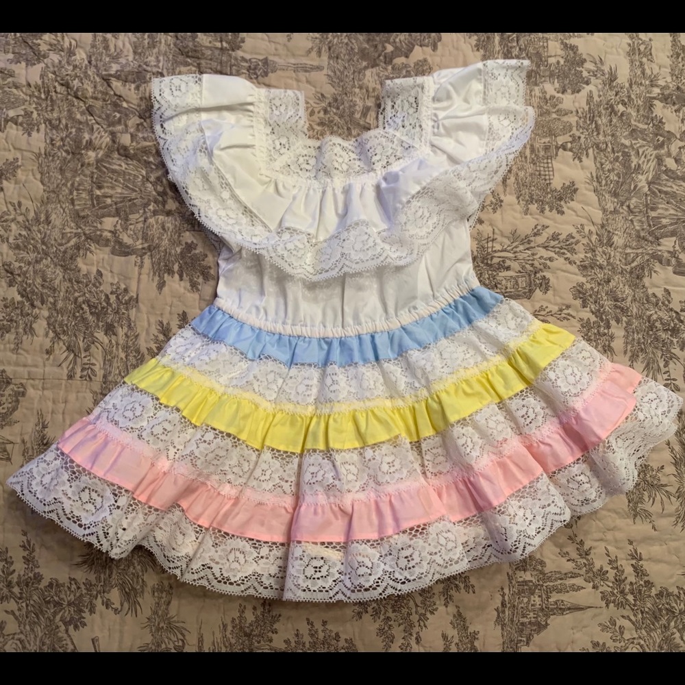Host pick 💕 Vintage fiesta dress 💕